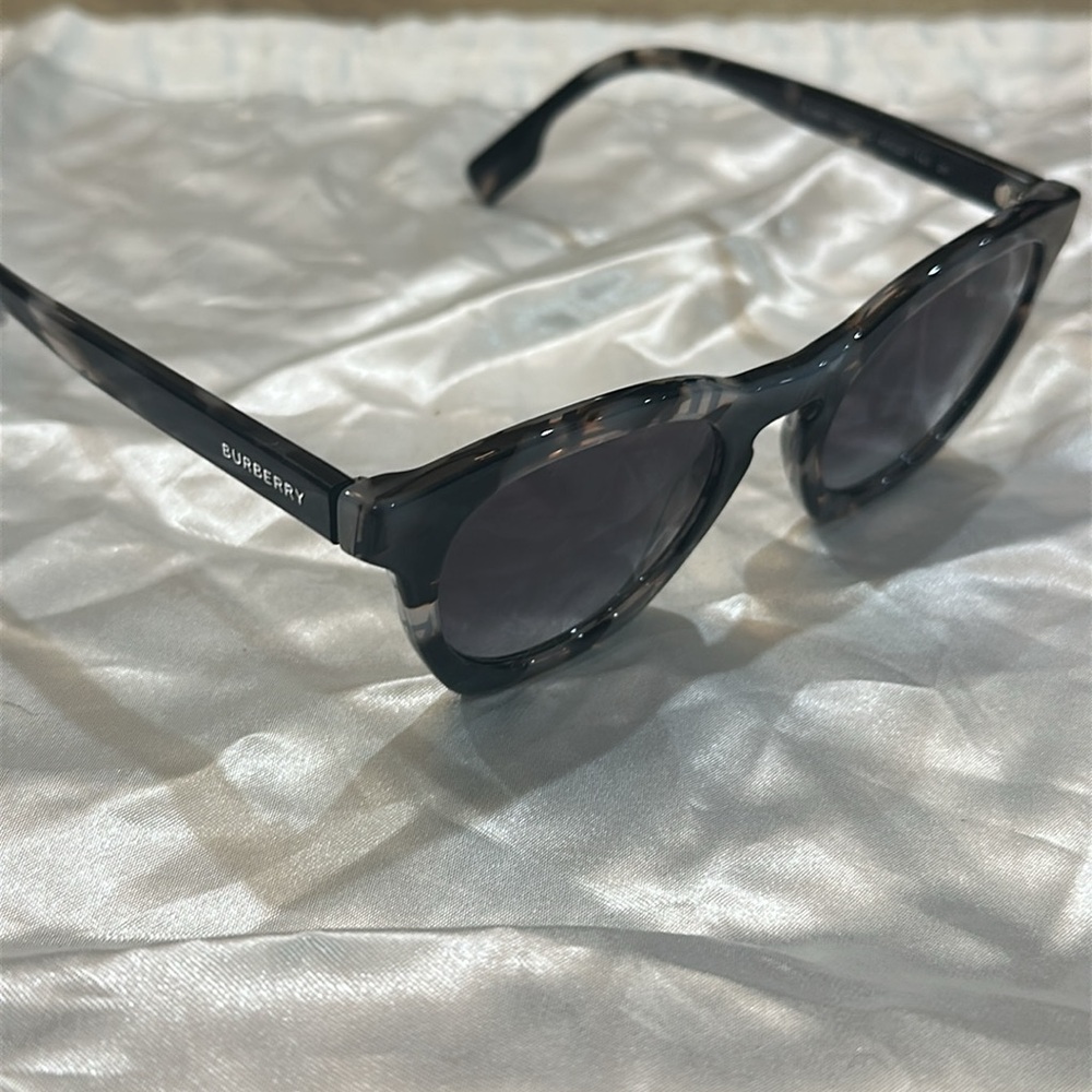 Burberry Yvette Tortoise Sunglasses - Picture 5 of 5